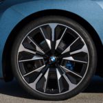 BMW iX Yenilendi: Daha Fazla Güç, Daha Uzun Menzil! 5 Bmw-ix-05